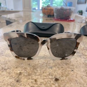 Diff Carson cream tortoise grey lens sunglasses